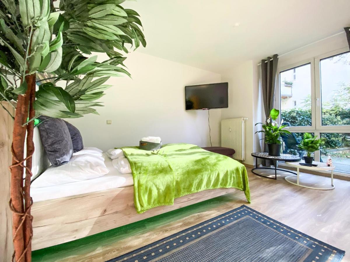 Wohlfuehl-Apartment Mit Kostenfreier Tiefgarage, Wifi & Terrasse Leipzig Buitenkant foto