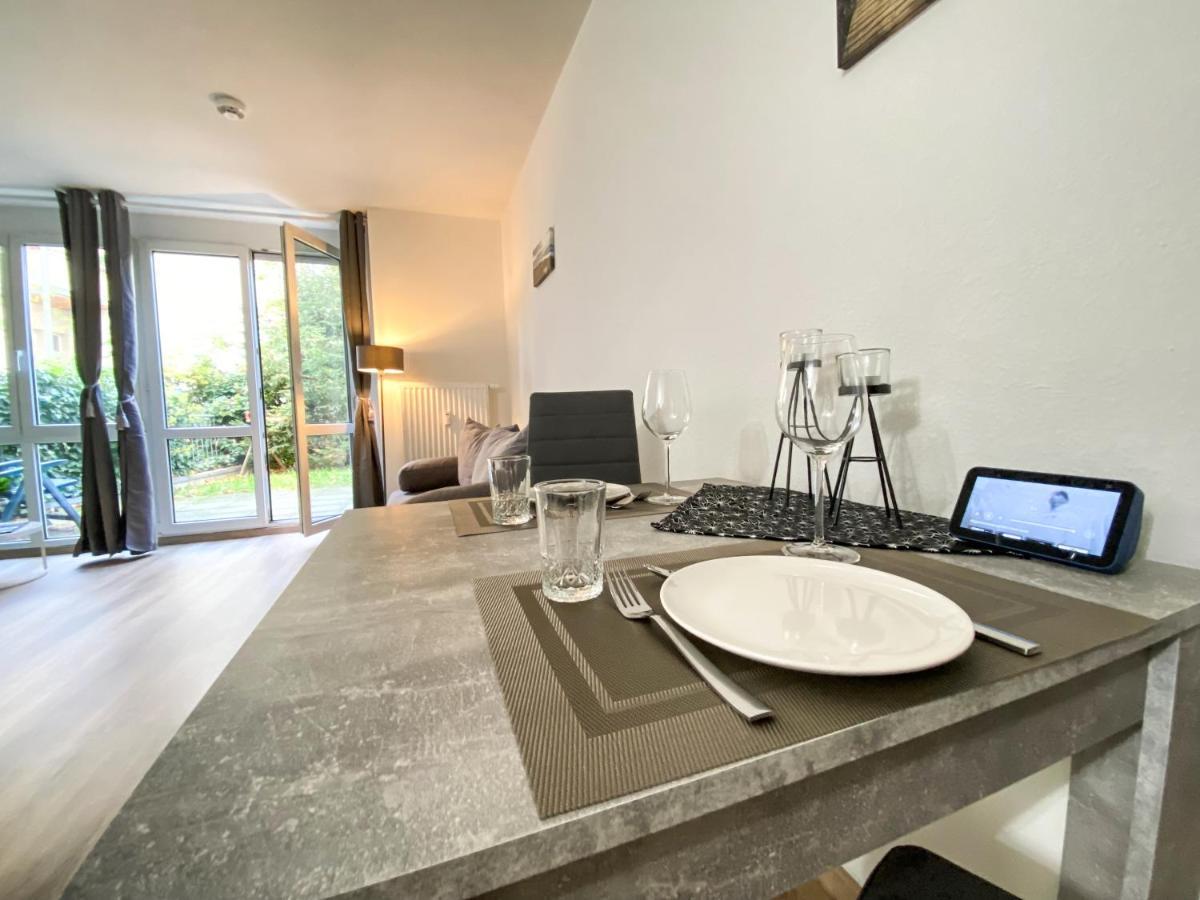 Wohlfuehl-Apartment Mit Kostenfreier Tiefgarage, Wifi & Terrasse Leipzig Buitenkant foto