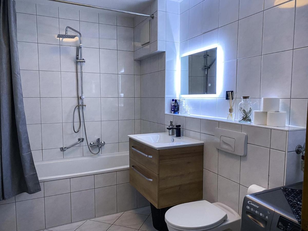 Wohlfuehl-Apartment Mit Kostenfreier Tiefgarage, Wifi & Terrasse Leipzig Buitenkant foto