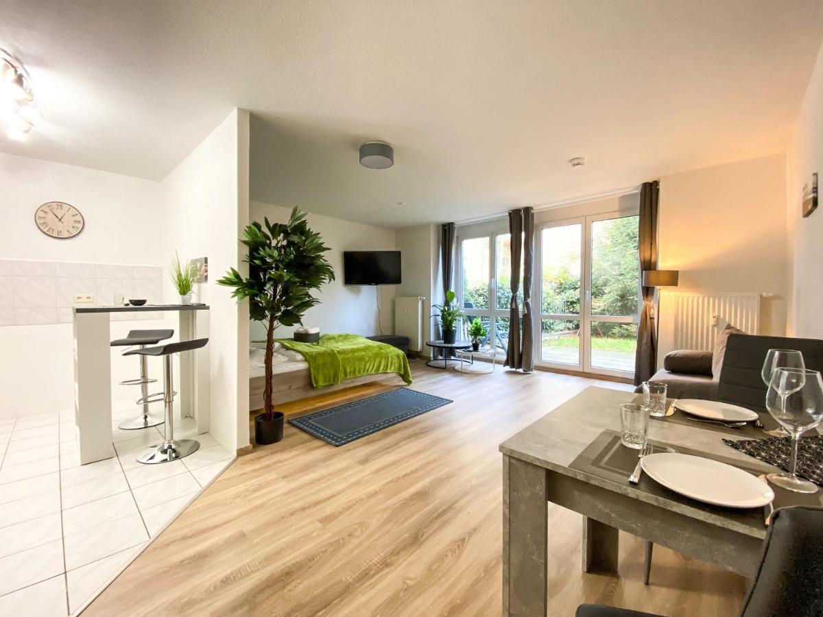 Wohlfuehl-Apartment Mit Kostenfreier Tiefgarage, Wifi & Terrasse Leipzig Buitenkant foto
